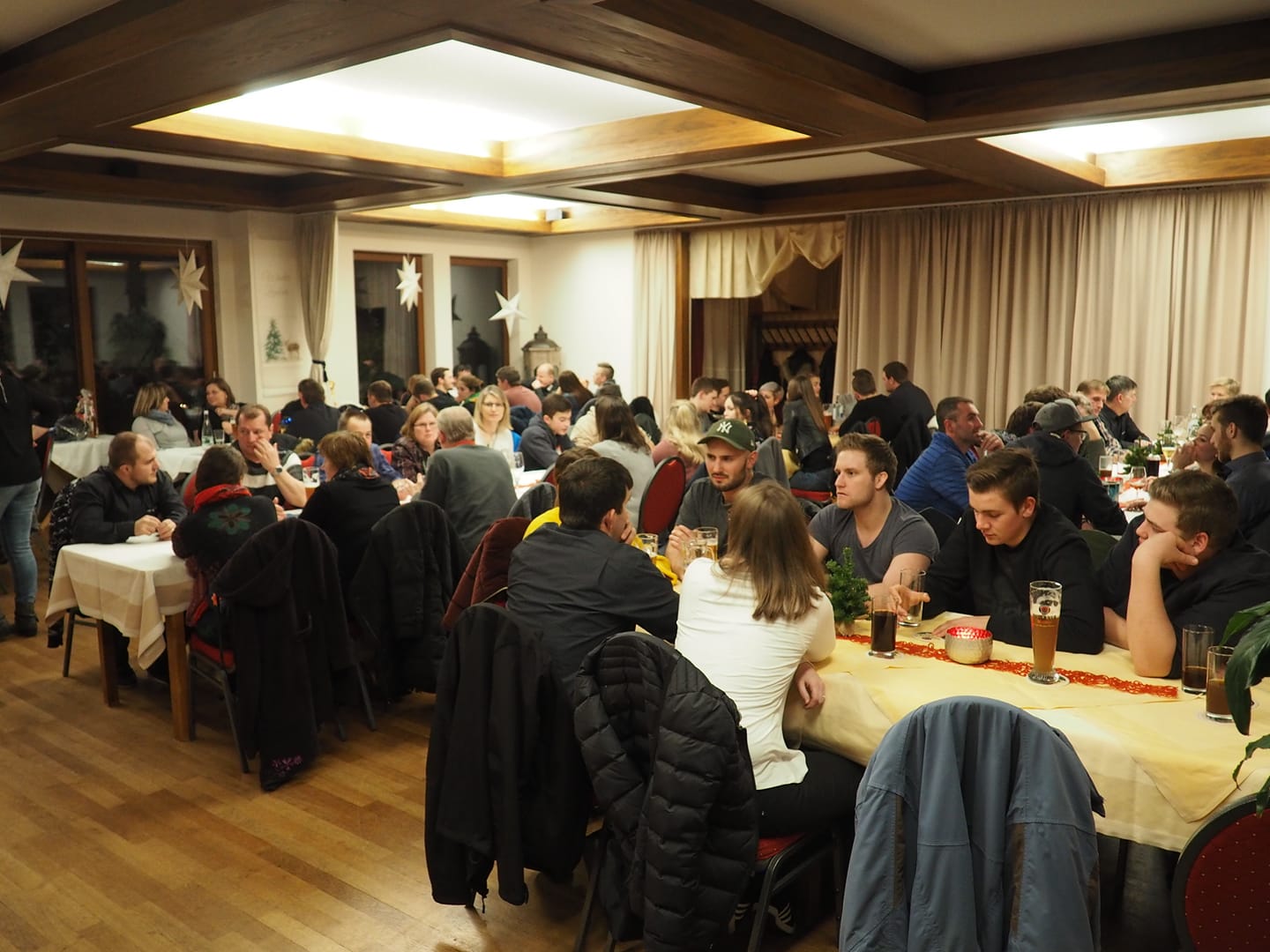 20181230 Viele Besucher bei der Jahresabschlussfeier im Gasthaus Ochsen