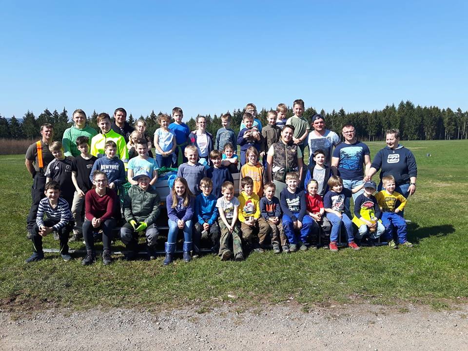 20190324 Waldputzen Jugend