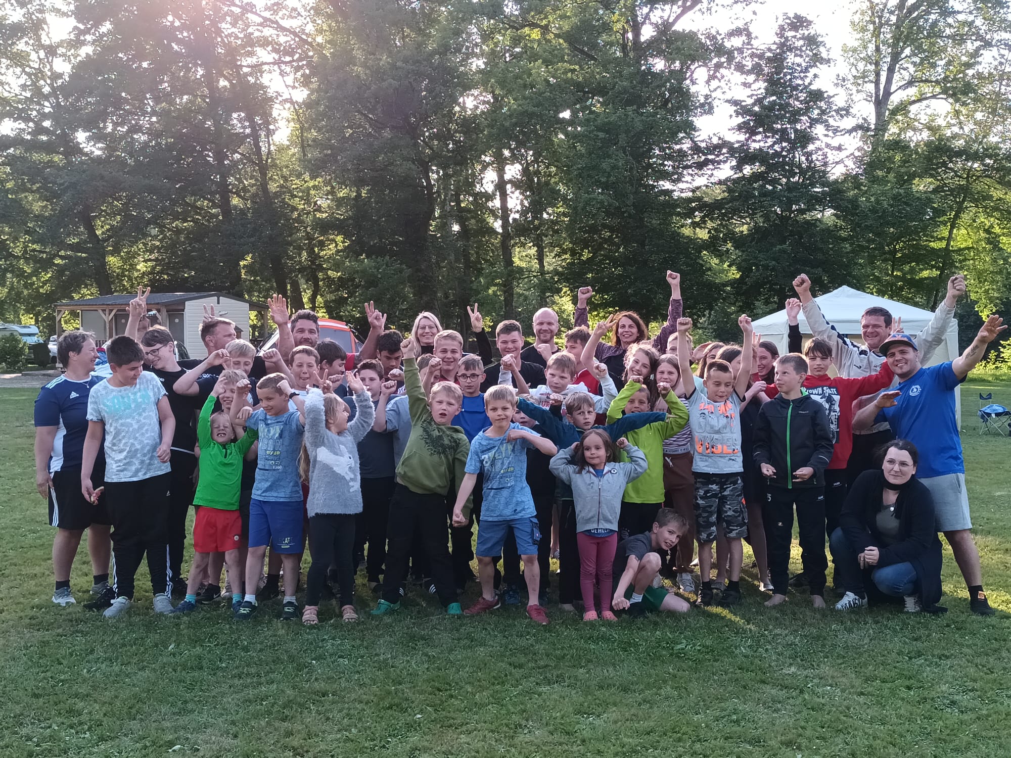 20220531 Die Jugend beim Campen in val de Bonnal